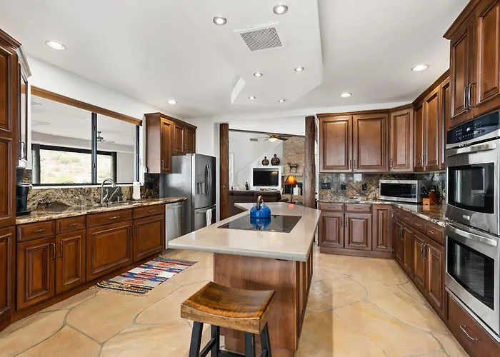 Holiday home Happy Valley Hideaway Resort-like With Amazing Views Walking Distance To Hiking Trails